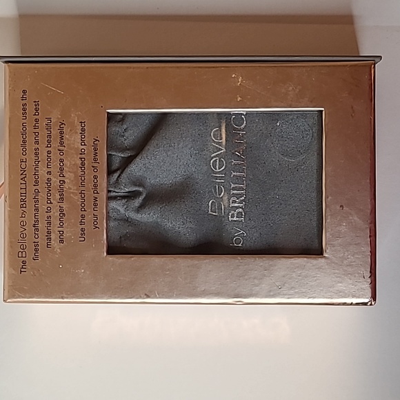 Believe in Brilliance NIB Sparkly Fancy CZ necklace in gift box unopened - Picture 7 of 8